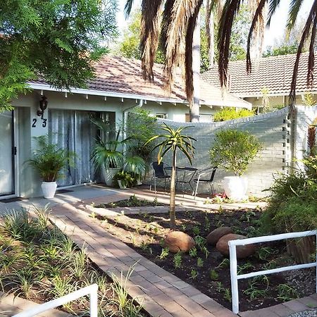 Old Umtali Guest House Johannesburg Exterior foto