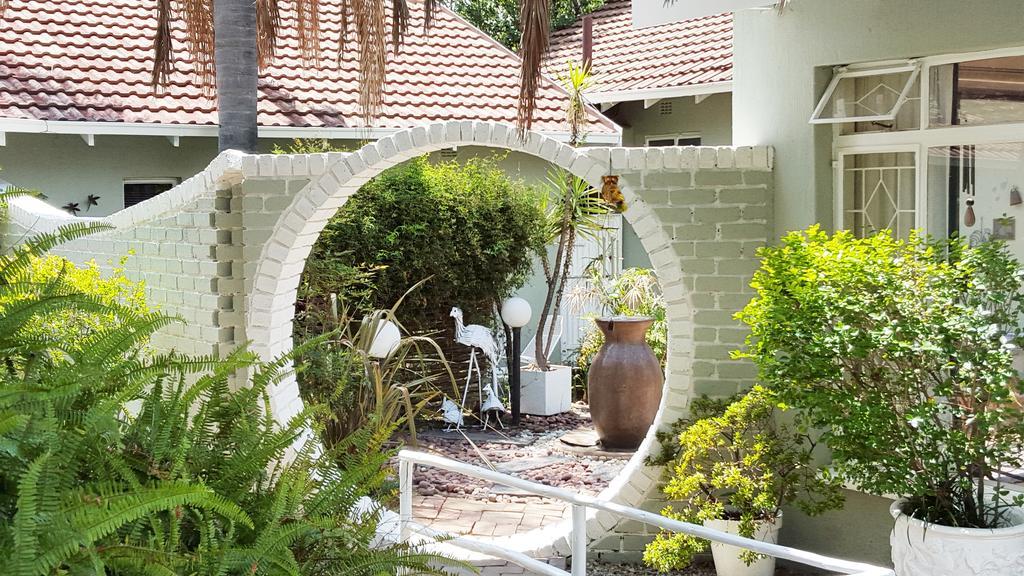 Old Umtali Guest House Johannesburg Exterior foto